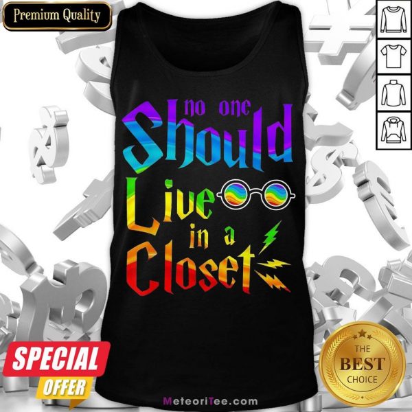 Nice Lgbt No One Should Live In A Closet Tank Top- Design by Meteoritee.com