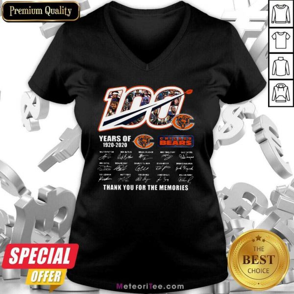 100 Years Of 1920-2020 Chicago Bears Thank For The Memories Signatures V-neck - Design By Meteoritee.com