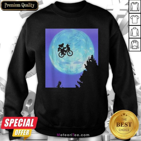 Bear Cycling The Moon Grateful Dead Sweatshirt - Design By Meteoritee.com